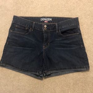Levi Cuffed Shorts